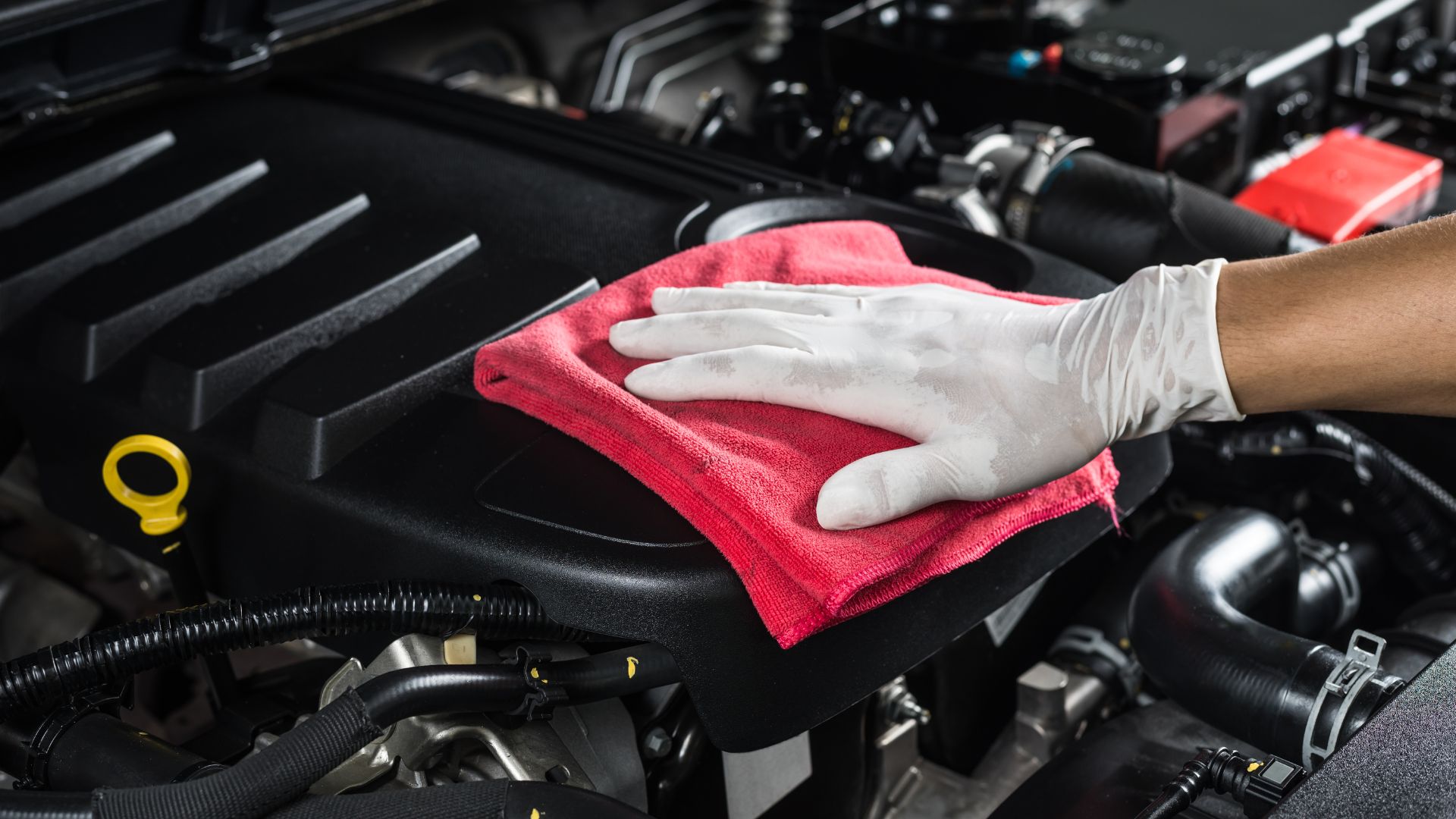 4 Benefits of Regularly Deep Cleaning Your Car